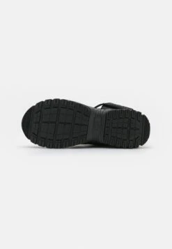 Ugg Yose Puff - Stivali Da Neve- Black 8 Ugg Yose Puff - Stivali Da Neve- Black -Ugg 18d8f794bf8e4468a7c1489970d41582