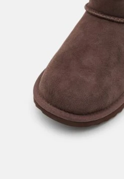 Ugg Classic Ultra Mini UnisexStivalettiBurnt Cedar Bambini Stivali UG116I00H-O11 11 Ugg Classic Ultra Mini UnisexStivalettiBurnt Cedar Bambini Stivali UG116I00H-O11 -Ugg 4ae4962c0d4d451a8c50f82180c21432