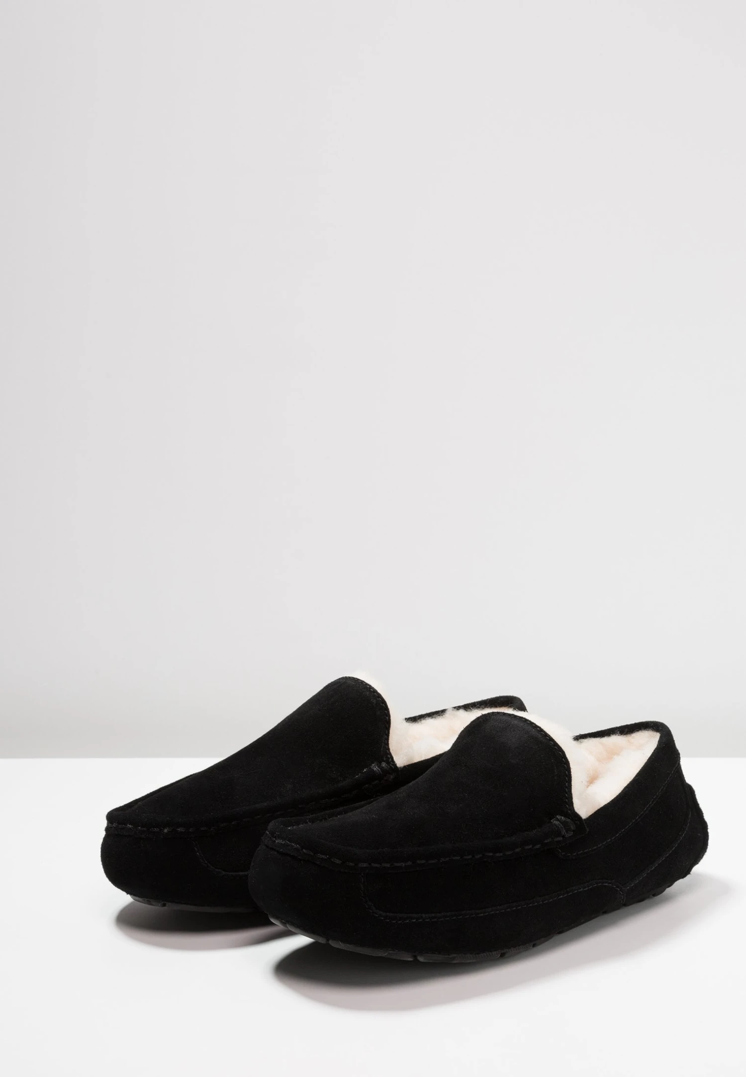 Ugg Ascot - Pantofole - Black 3 Ugg Ascot - Pantofole - Black - immagine 3