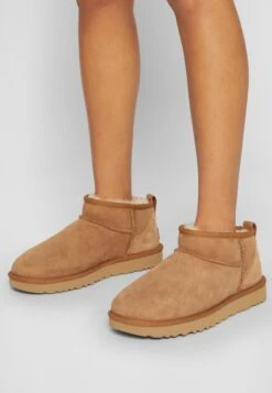 Ugg Classic Ultra - Tronchetti - Chestnut 11 Ugg Classic Ultra - Tronchetti - Chestnut -Ugg 597afa0a99b84505882864303db228cb