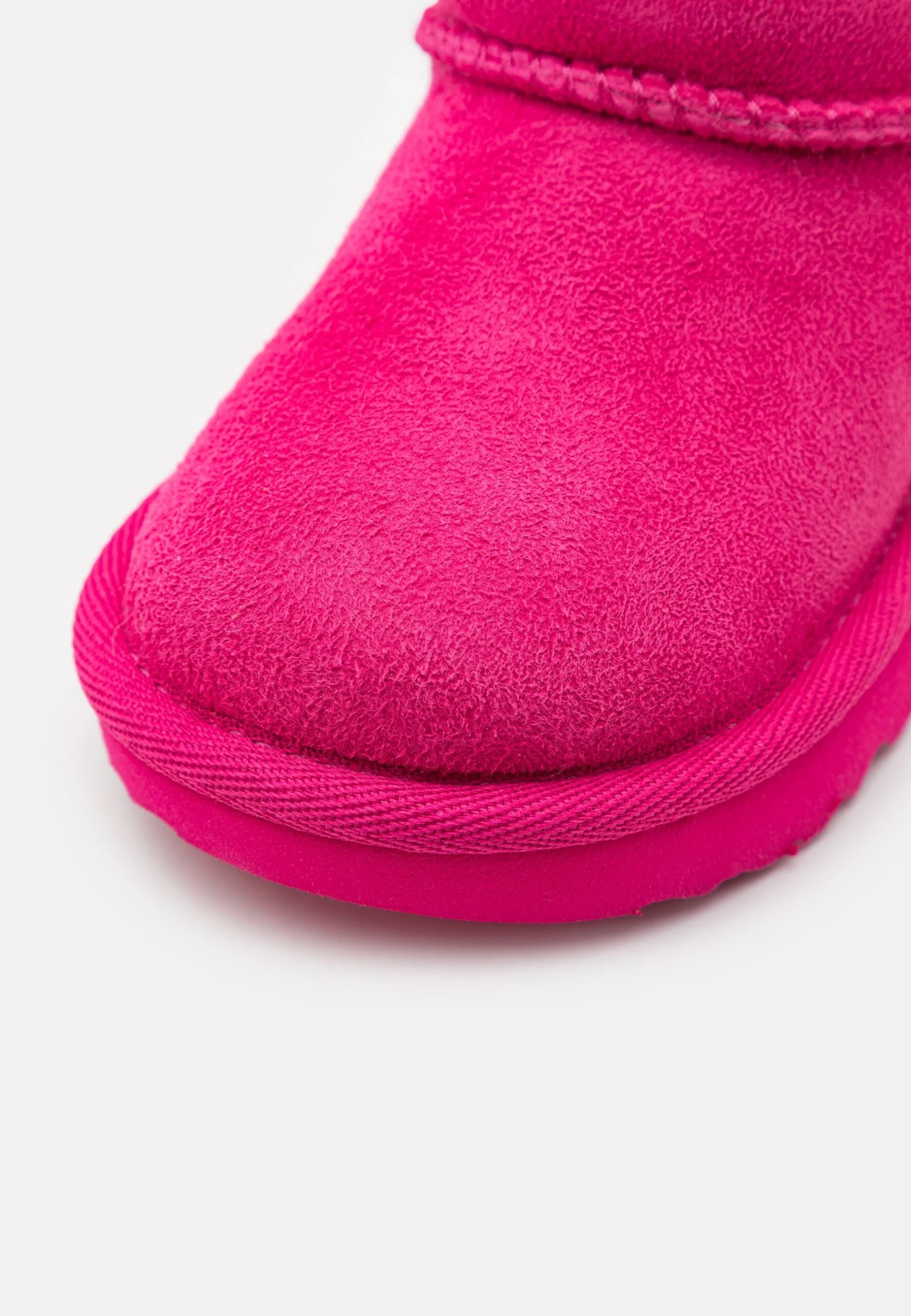 Ugg Classic Ultra Mini UnisexStivalettiBerry Bambini Stivali UG116I00S-J11 6 Ugg Classic Ultra Mini UnisexStivalettiBerry Bambini Stivali UG116I00S-J11 - immagine 6