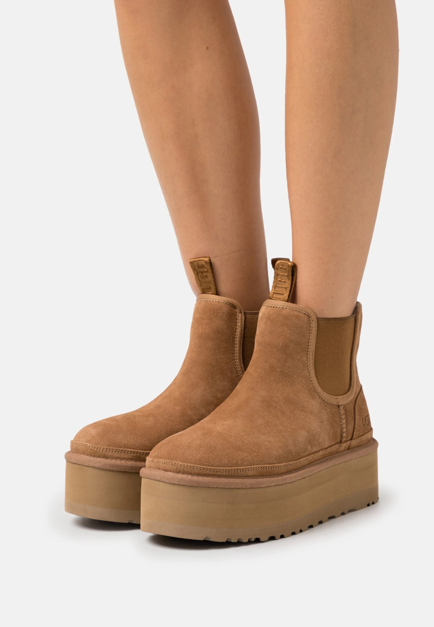 Ugg Neumel Platform ChelseaStivaletti Con PlateauChestnut Donna Stivaletti UG111X06Y-O11 1 Ugg Neumel Platform ChelseaStivaletti Con PlateauChestnut Donna Stivaletti UG111X06Y-O11