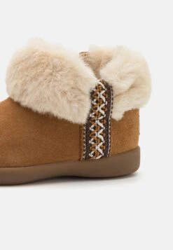 Ugg Dreamee Bootie - Stivaletti - Chestnut 11 Ugg Dreamee Bootie - Stivaletti - Chestnut -Ugg 67a1d6ba69e0479382e06922cb045106