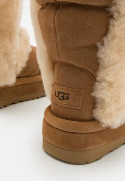 Ugg Classic Cloudpeak TallStivali Da Neve Chestnut Donna Stivali UG111X07V-O12 9 Ugg Classic Cloudpeak TallStivali Da Neve Chestnut Donna Stivali UG111X07V-O12 -Ugg 73e8a87daef444ed9dd59ff6d0bbeea1
