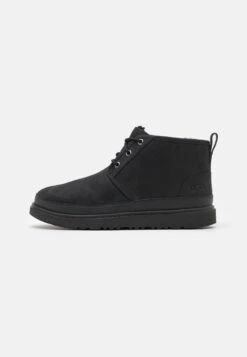 Ugg NeumelStringate SportiveBlack Uomo Scarpe Con I Lacci UG112K00W-Q11