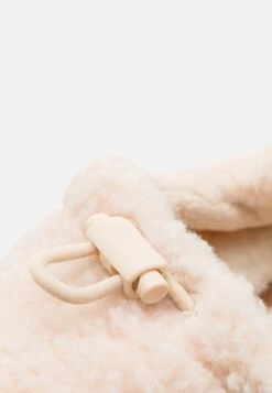 Ugg Plushy UnisexPantofoleNatural/Chestnut Bambini Pantofole UG116L008-A11 11 Ugg Plushy UnisexPantofoleNatural/Chestnut Bambini Pantofole UG116L008-A11 -Ugg 7d9184106cfb4bb5b128ed00d00a065b