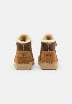 Ugg Neumel Crafted RegenerateStringate SportiveChestnut Uomo Scarpe Con I Lacci UG115K000-O11 -Ugg 8697f7041a504273ae413e9a0ac58e25