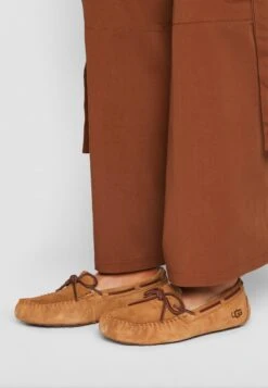 Ugg Dakota - Pantofole - Chestnut 11 Ugg Dakota - Pantofole - Chestnut -Ugg 89e94429d3ae4609be92b6187fcdbfce