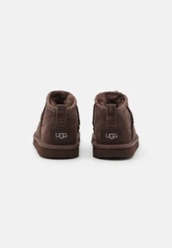 Ugg Classic Ultra Mini UnisexStivalettiBurnt Cedar Bambini Stivali UG116I00H-O11 8 Ugg Classic Ultra Mini UnisexStivalettiBurnt Cedar Bambini Stivali UG116I00H-O11 -Ugg 8fb93da5e86d4aa3876ecec77254f57a