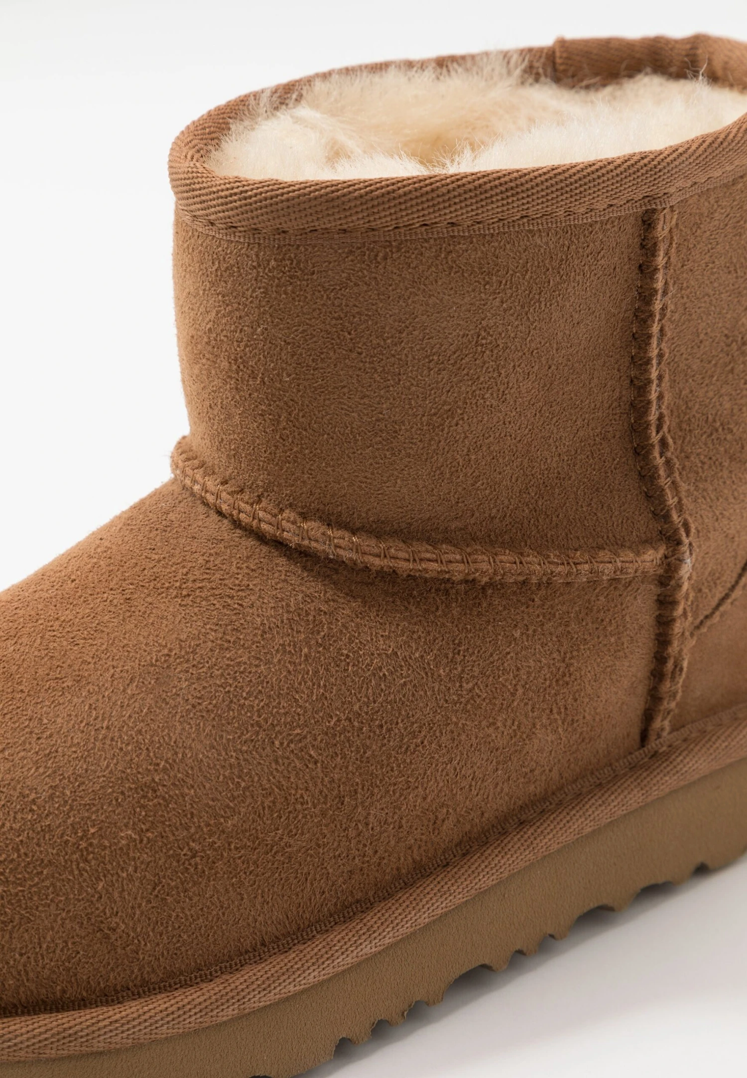 Ugg Classic Mini Ii Unisex - Stivaletti - Chestnut 4 Ugg Classic Mini Ii Unisex - Stivaletti - Chestnut - immagine 4