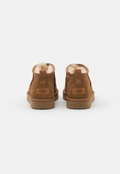 Ugg Classic Ultra - Tronchetti - Chestnut 13 Ugg Classic Ultra - Tronchetti - Chestnut -Ugg 9287fbcb008149b595faf894438e4cfd
