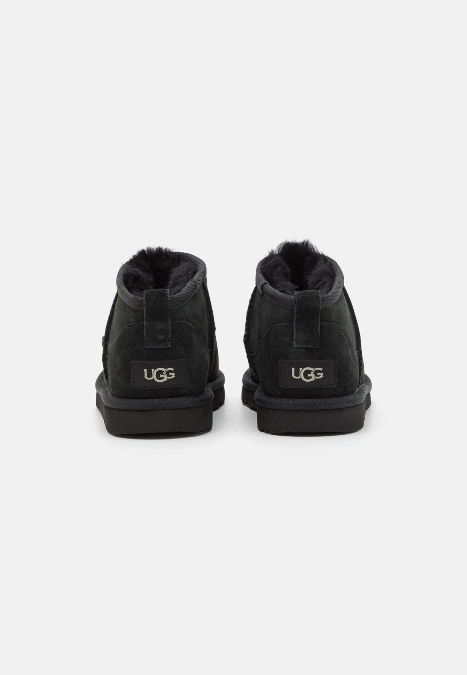 Ugg Classic Ultra Mini UnisexStivalettiBlack Bambini Stivali UG116I00H-Q11 6 Ugg Classic Ultra Mini UnisexStivalettiBlack Bambini Stivali UG116I00H-Q11 - immagine 6