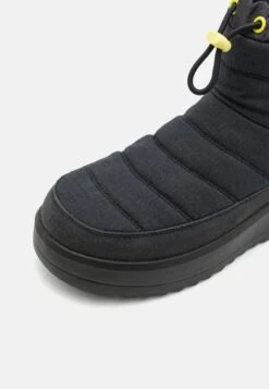 Ugg Maxxer MiniStivali Da Neve Black Uomo Stivaletti/Stivali UG112K01H-Q11 11 Ugg Maxxer MiniStivali Da Neve Black Uomo Stivaletti/Stivali UG112K01H-Q11 -Ugg 9ee36a5109504c989726cebef8a170a3