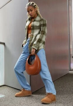 Ugg NeumelTronchettiChestnut Donna Stivaletti UG111X03R-O11