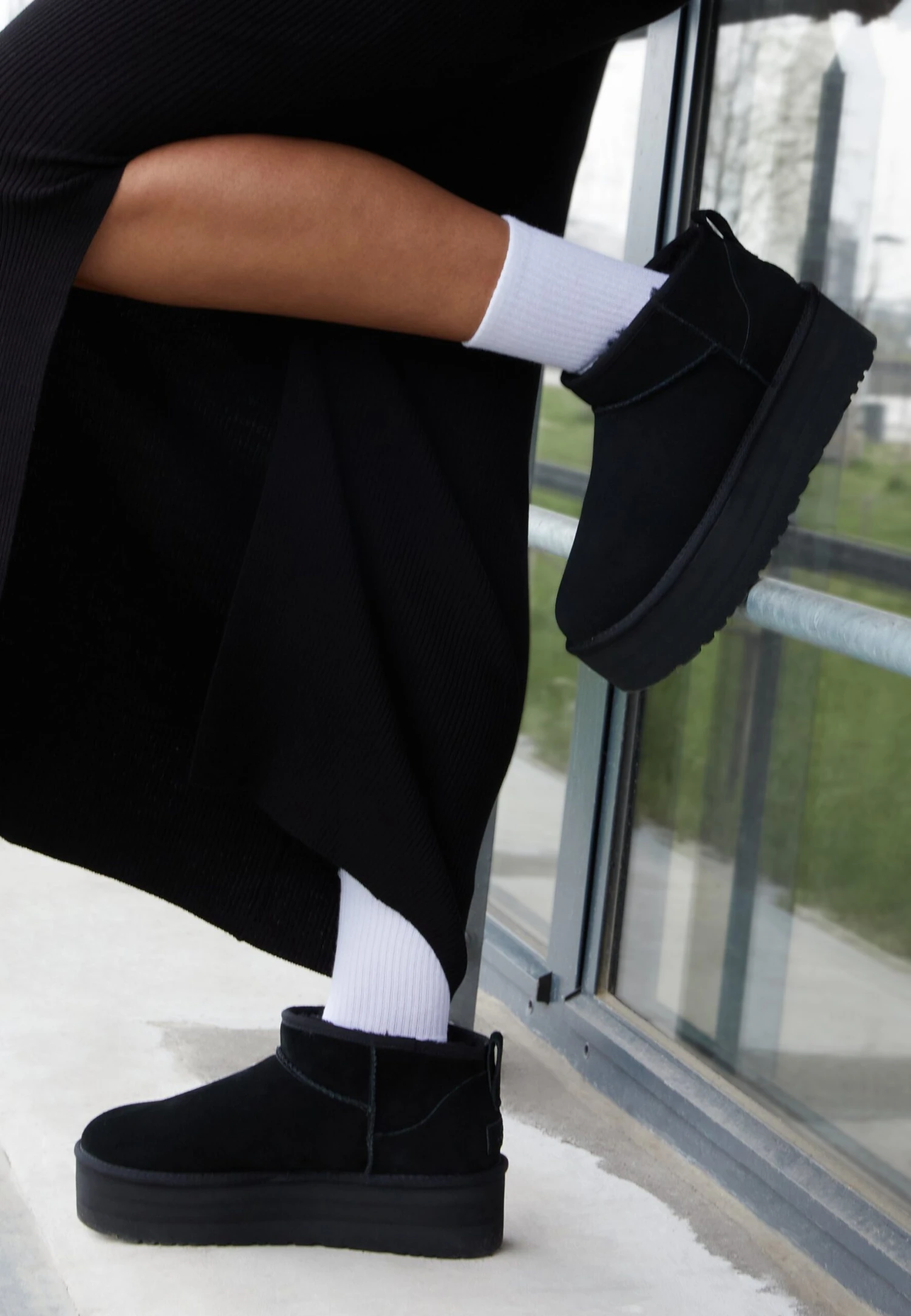 Ugg Classic Ultra Mini PlatformStivaletti Con PlateauBlack Donna Stivaletti UG111X06U-Q11 2 Ugg Classic Ultra Mini PlatformStivaletti Con PlateauBlack Donna Stivaletti UG111X06U-Q11 - immagine 2