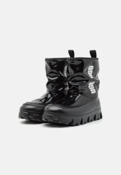 Ugg Classic Brellah MiniStivali Da Neve Black Donna Stivali UG111X07U-Q11 8 Ugg Classic Brellah MiniStivali Da Neve Black Donna Stivali UG111X07U-Q11 -Ugg b6dfe4444e27474a98cccf5e7023a181
