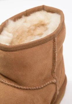 Ugg Classic MiniStivalettiChestnut Donna Stivaletti UG111Y00A-O11 17 Ugg Classic MiniStivalettiChestnut Donna Stivaletti UG111Y00A-O11 -Ugg c0e0fa9cba6e4e43bf3407bf11ff047c
