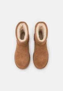 Ugg Classic Mini Side Logo StivalettiChestnut Donna Stivaletti UG111X06H-O11 11 Ugg Classic Mini Side Logo StivalettiChestnut Donna Stivaletti UG111X06H-O11 -Ugg c67eeb8017f943b5998ae3761ed17f20
