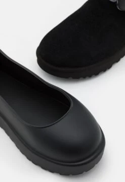 Ugg Classic Maxi ToggleStivali Da Neve Black Donna Stivali UG111X07A-Q11 11 Ugg Classic Maxi ToggleStivali Da Neve Black Donna Stivali UG111X07A-Q11 -Ugg d1d12569bb924ce6bd2cdf82cf4d58ee