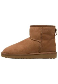 Ugg Classic MiniStivalettiChestnut Donna Stivaletti UG111Y00A-O11 11 Ugg Classic MiniStivalettiChestnut Donna Stivaletti UG111Y00A-O11 -Ugg d3e226037a3d41ffb53f33c0cacefeef