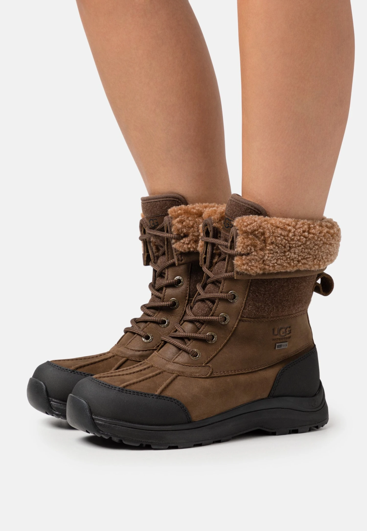 Ugg Adirondack TippedStivali Da Neve Dark Earth Donna Stivali UG111X082-O11 1 Ugg Adirondack TippedStivali Da Neve Dark Earth Donna Stivali UG111X082-O11