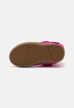 Ugg KeelanStivalettiRock Rose Bambini Stivali UG113I02I-J11 10 Ugg KeelanStivalettiRock Rose Bambini Stivali UG113I02I-J11 -Ugg d9291615d8c746e392a1b4ae7b412ff1