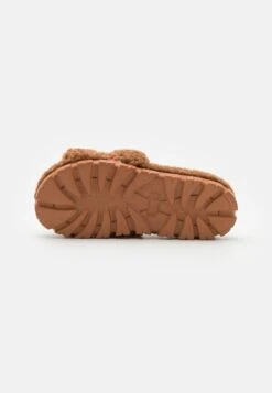 Ugg Cozetta Braid - Pantofole - Hardwood 8 Ugg Cozetta Braid - Pantofole - Hardwood -Ugg e3216c9cb244407197a3261132648a13