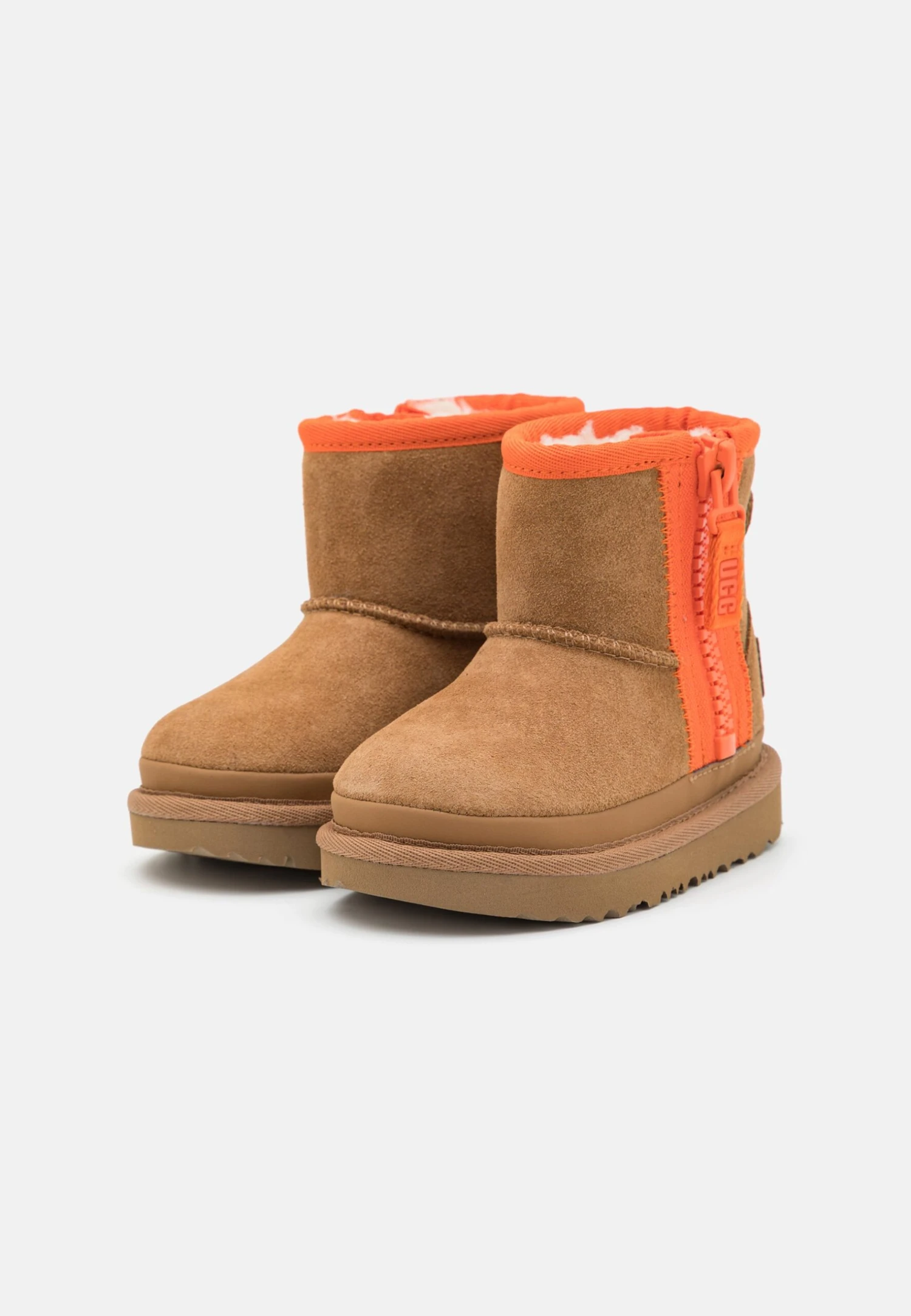 Ugg Classic Mini Zipper UnisexStivalettiChestnut Bambini Stivali UG116I00W-O11 2 Ugg Classic Mini Zipper UnisexStivalettiChestnut Bambini Stivali UG116I00W-O11 - immagine 2