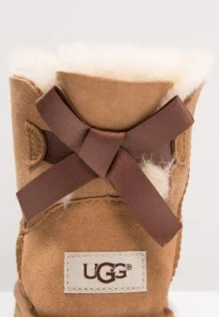 Ugg Mini Bailey Bow IiStivalettiChestnut Bambini Stivali UG113I00L-B11 -Ugg f6a81a9788d2464ca6b9e66af7860909
