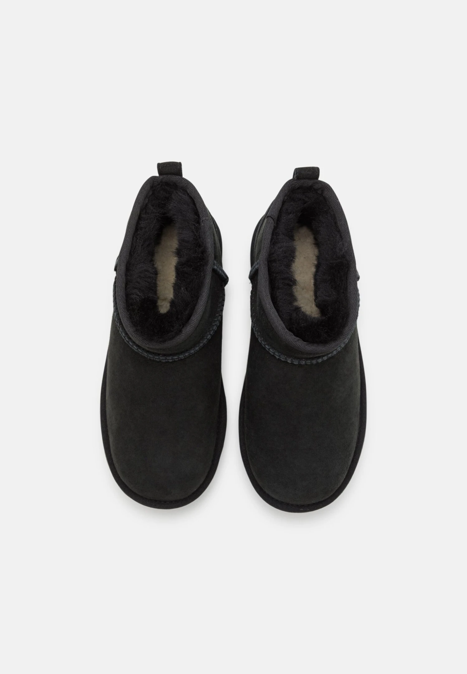 Ugg Classic Ultra Mini UnisexStivalettiBlack Bambini Stivali UG116I00H-Q11 7 Ugg Classic Ultra Mini UnisexStivalettiBlack Bambini Stivali UG116I00H-Q11 - immagine 7
